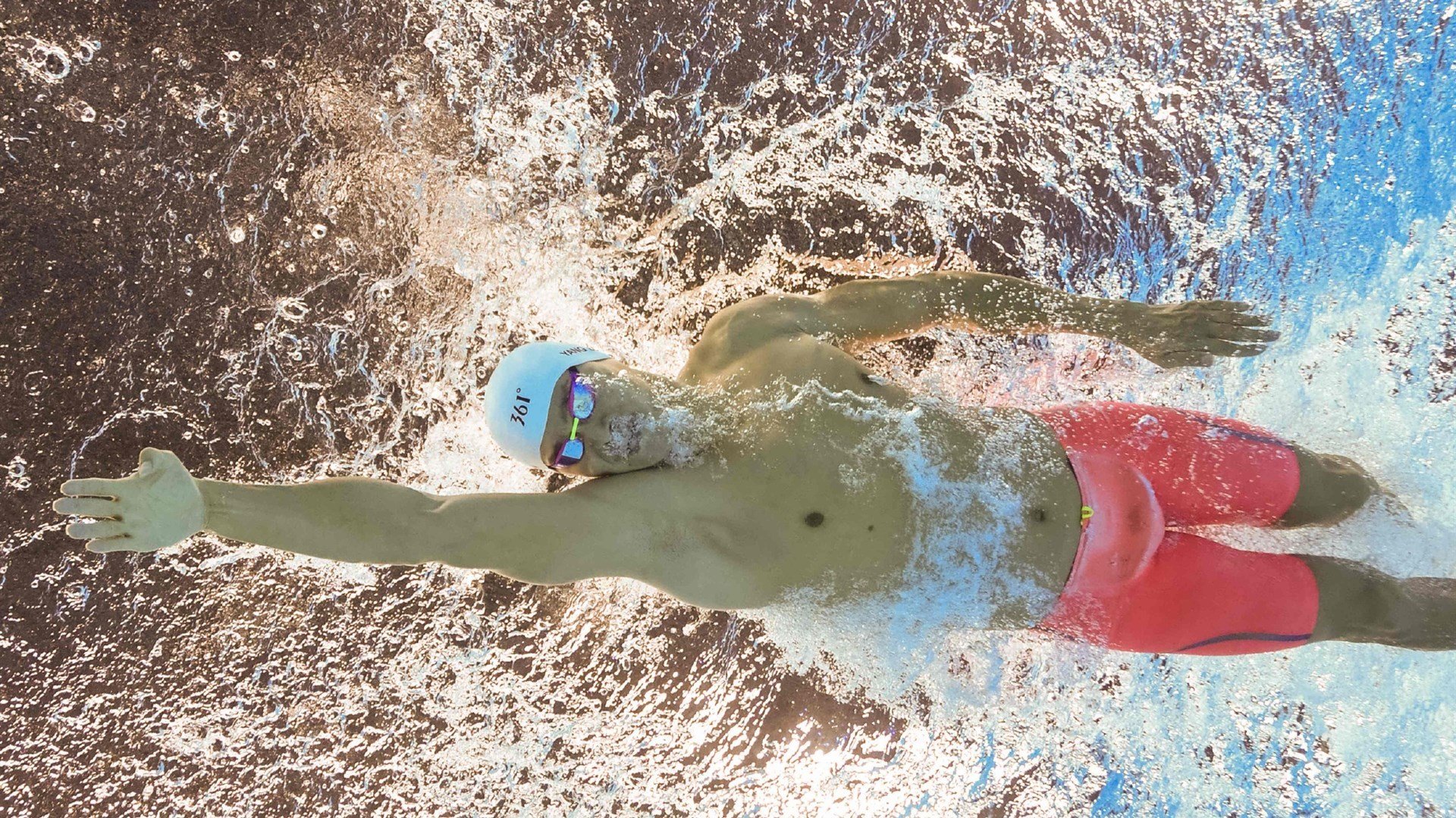 切特·霍姆格伦的救赎之夜，当热火冰封雄鹿，新星照亮自我证明之路