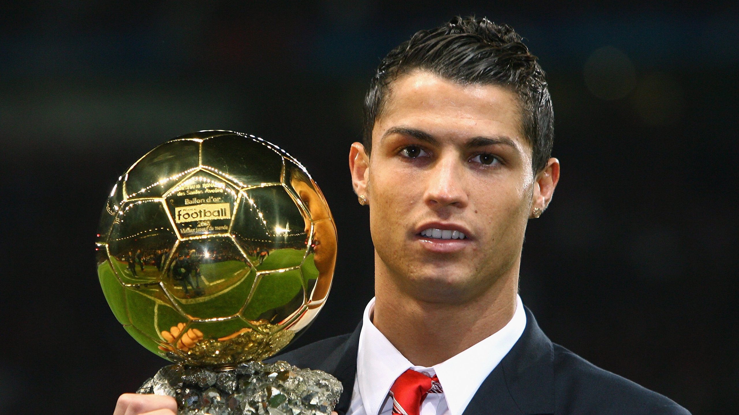 西甲国家德比之夜,布雷默赛后评分拉满,诠释现代中卫的巅峰定义