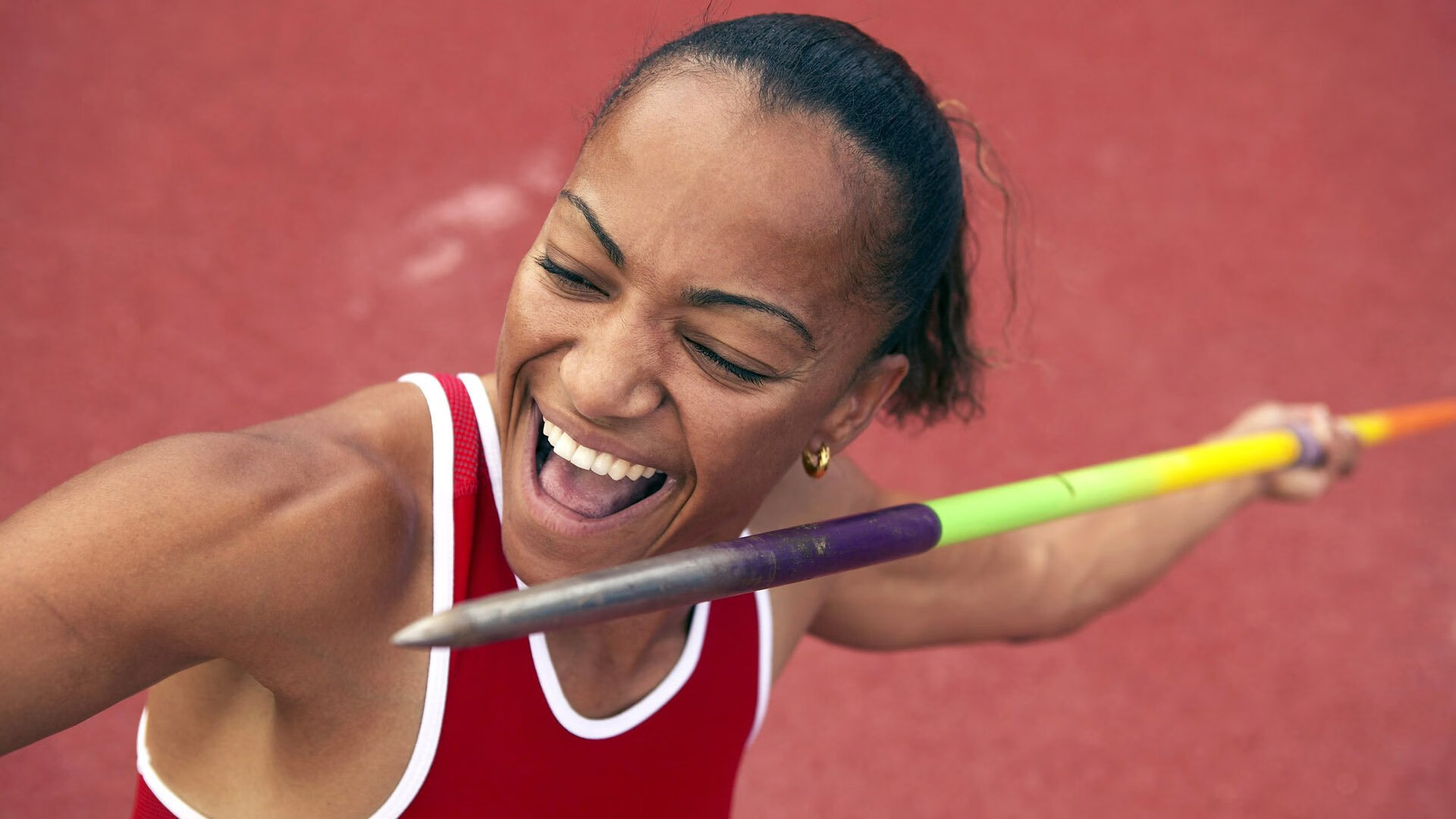 开云体育官方网站-绝境中的银箭，拉塞尔惊天逆转，哈斯车队如何让法拉利主场失声